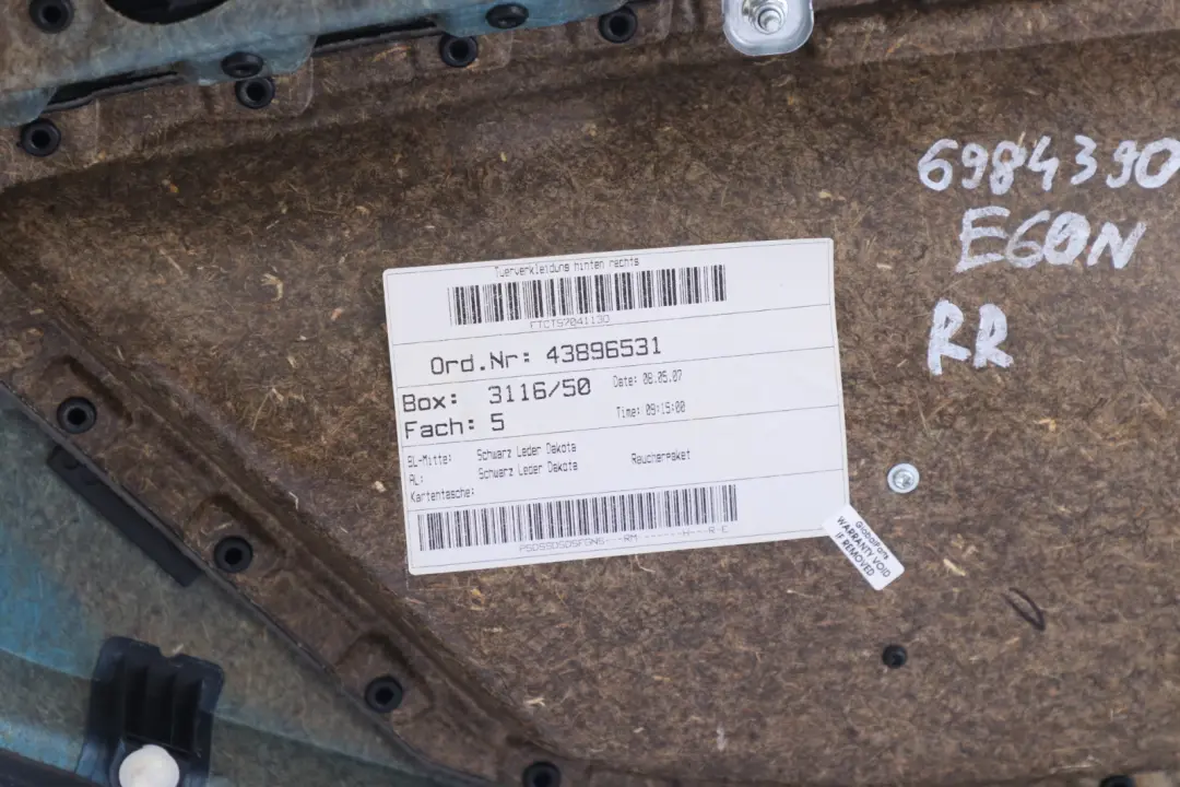 BMW E60 E61 LCI Panneau Portieres Cuir Arriere Droite Noir - SKU 6984390 - Numéro de pièce 6984389
