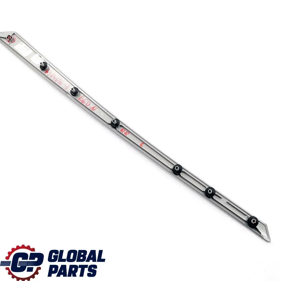 Dekorleiste Tür Hinten Rechts Hochglanzgrau 1380959 für BMW 5 er E60 E61 LCI 1 mit Teilenummer 6984676 BMW 5 er E60 E61 LCI 1 Dekorleiste Tür Hinten Rechts Hochglanzgrau 1380959 - SKU 6984676-1 - Teilenummer 6984676