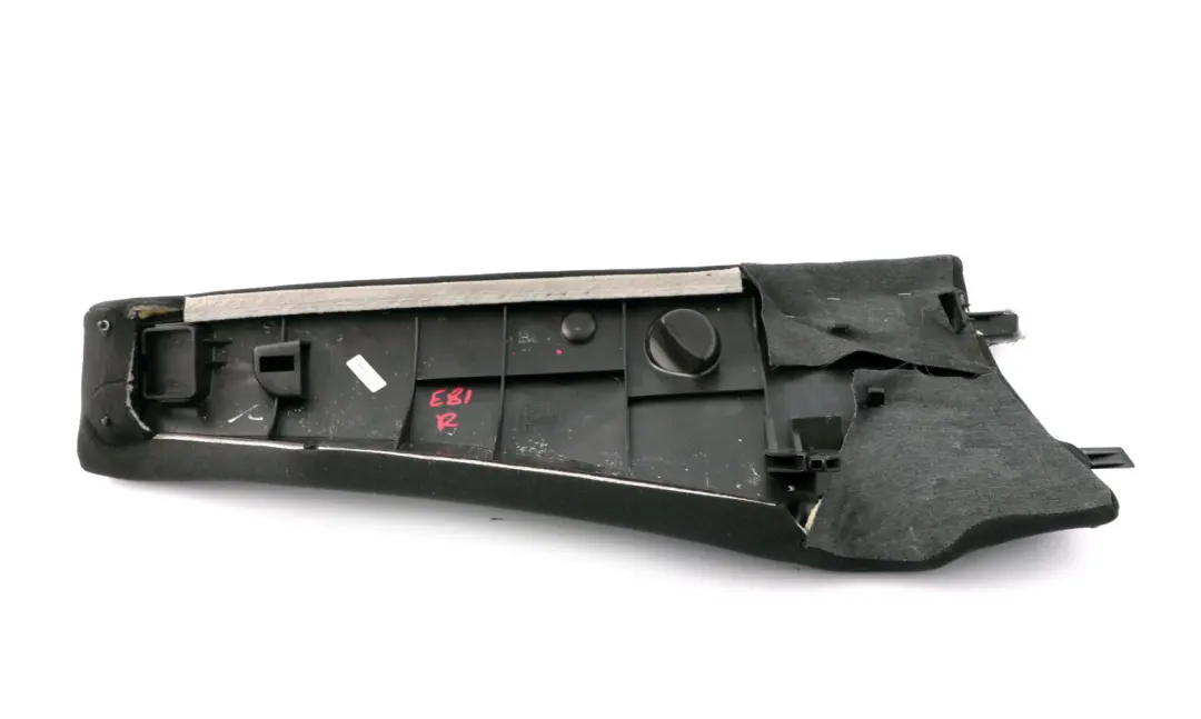 Garniture laterale en tissu pour siege arriere droit Elektra Black pour BMW E81 E82 à propos du numéro de pièce 6984878 BMW E81 E82 Garniture laterale en tissu pour siege arriere droit Elektra Black - SKU 6984878 - Numéro de pièce 6984878