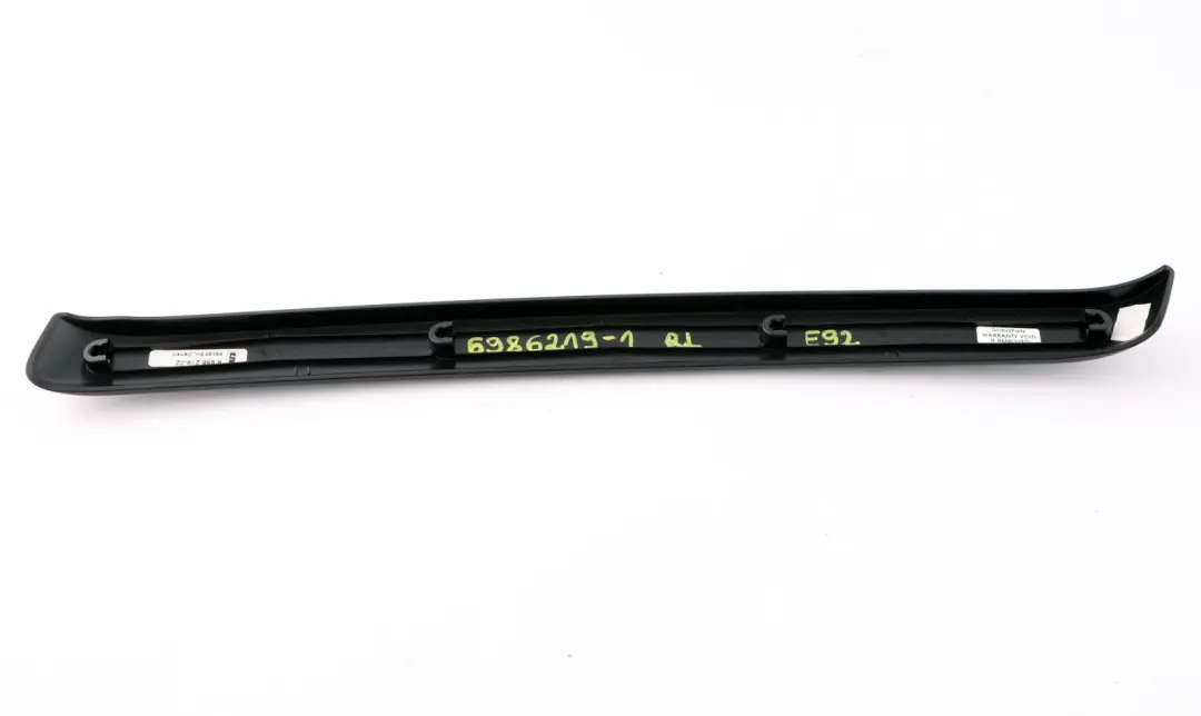 Striscia Decorativa Posteriore Sinistra Nero Diamante per BMW E92 E93 con numero di parte 6986219 BMW E92 E93 Striscia Decorativa Posteriore Sinistra Nero Diamante - SKU 6986219-1 - Numero di parte 6986219