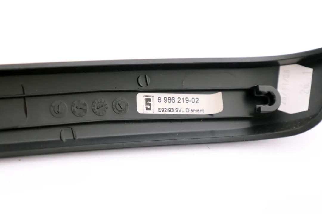 Panneau D'Habillage Décoratif Arrière Gauche N/S Diamant pour BMW E92 E93 à propos du numéro de pièce 6986219 BMW E92 E93 Panneau D'Habillage Décoratif Arrière Gauche N/S Diamant - SKU 6986219 - Numéro de pièce 6986219