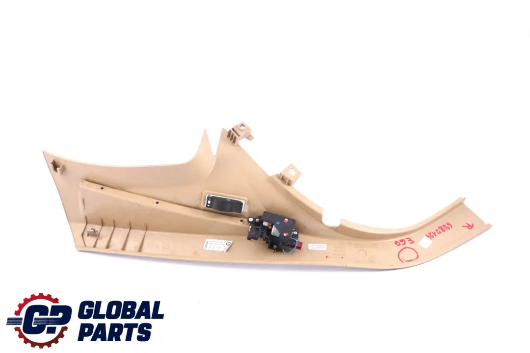 Verkleidung Säule Hinten Rechts Cremebeige 7049904 für BMW 5 er E61 mit Teilenummer 6987124 BMW 5 er E61 Verkleidung Säule Hinten Rechts Cremebeige 7049904 - SKU 6987124 - Teilenummer 6987124