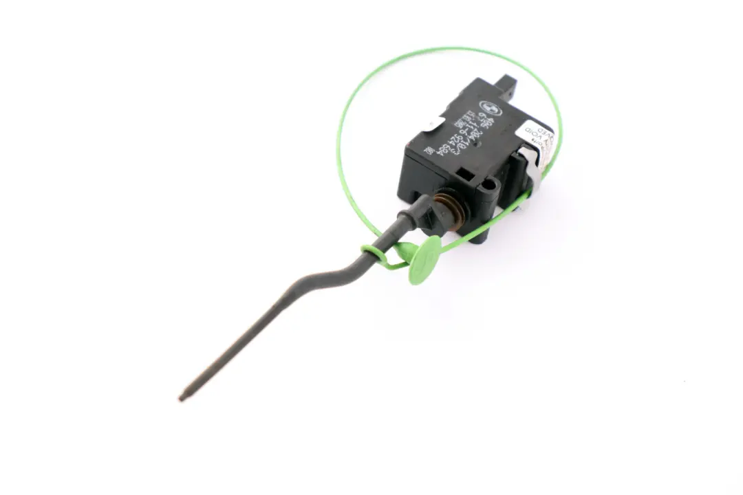 Stellantrieb Einfüllklappe 6711 für BMW E87 mit Teilenummer 67116987633 BMW E87 Stellantrieb Einfüllklappe 6711 - SKU 6987633 - Teilenummer 67116987633