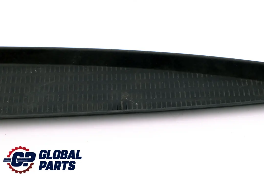 Door Mat Rubber Storage Door Panel Rear Right pour BMW X5 Series E70 à propos du numéro de pièce 6987896 BMW X5 Series E70 Door Mat Rubber Storage Door Panel Rear Right - SKU 6987896 - Numéro de pièce 6987896