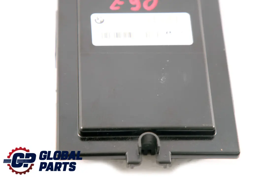 Modulo controllo luci vano piedi (LCM) NSW per BMW Serie 1 E90 con numero di parte 6987997 BMW Serie 1 E90 Modulo controllo luci vano piedi (LCM) NSW - SKU 6987997-1 - Numero di parte 6987997