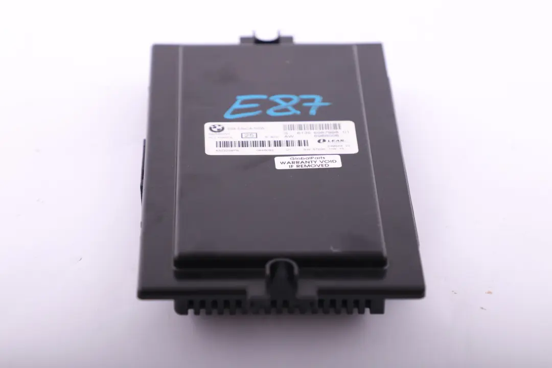 Modulo Luci ECU LCM Modulo Vano Piedi PL2FRMFA per BMW E87 con numero di parte 6987998 BMW E87 Modulo Luci ECU LCM Modulo Vano Piedi PL2FRMFA - SKU 6987998 - Numero di parte 6987998