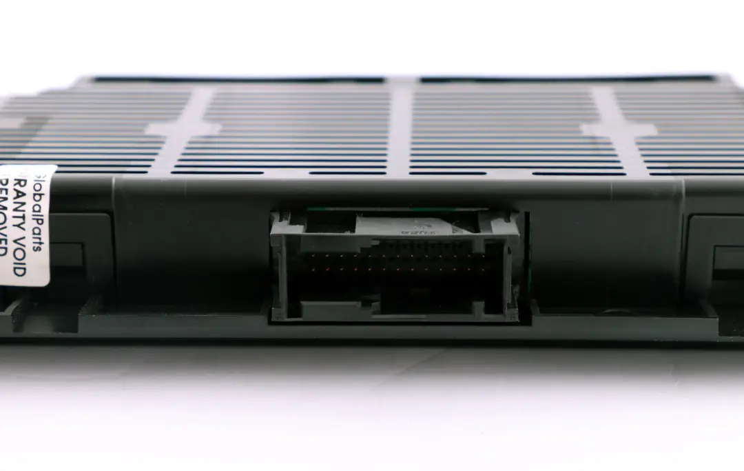 Footwell Light Control Module AHL PL2 FRMFA 6135 to BMW 3 Series E90 with Part number 6988000 BMW 3 Series E90 Footwell Light Control Module AHL PL2 FRMFA 6135 - SKU 6988000 - Part number 6988000