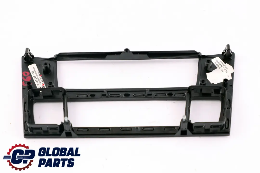 Panneau habillage tableau bord central Cadre Diamantschwarz pour BMW E60 E61 à propos du numéro de pièce 6988987 BMW E60 E61 Panneau habillage tableau bord central Cadre Diamantschwarz - SKU 6988987 - Numéro de pièce 6988987