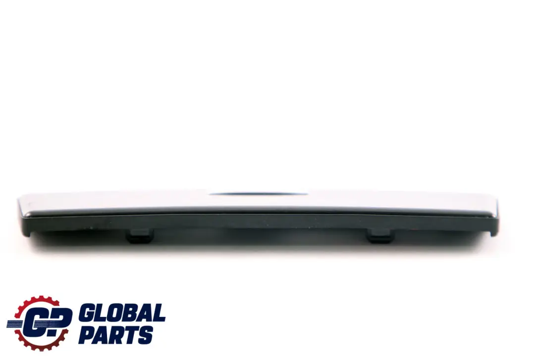 Apertura Posacenere Nero Diamante per BMW E60 E61 LCI con numero di parte 6988991 BMW E60 E61 LCI Apertura Posacenere Nero Diamante - SKU 6988991 - Numero di parte 6988991