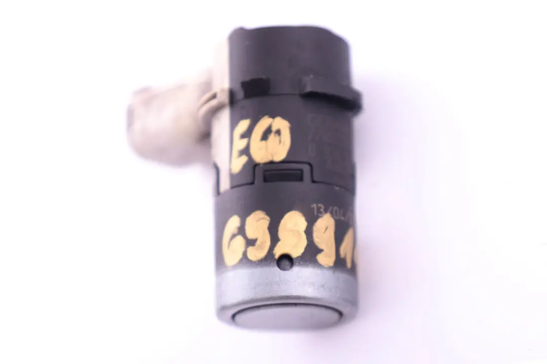 Parachoques trasero PDC Sensor ultrasonico Silbergrau Gris Plata para BMW E60 E61 con número de pieza 6989111 BMW E60 E61 Parachoques trasero PDC Sensor ultrasonico Silbergrau Gris Plata - SKU 6989111 - Número de pieza 6989111