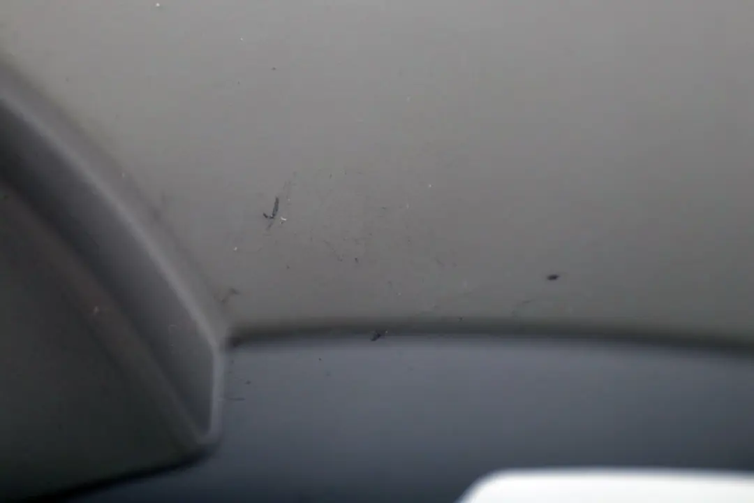 Blende Aussen Rechts Grau für BMW 5 er E60 E61 LCI mit Teilenummer 6989260 BMW 5 er E60 E61 LCI Blende Aussen Rechts Grau - SKU 6989260 - Teilenummer 6989260