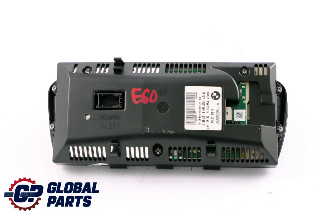 Bordmonitor 8,8"CCC 6582 für BMW 3 5 er E60 E90 mit Teilenummer 6989396 BMW 3 5 er E60 E90 Bordmonitor 8,8"CCC 6582 - SKU 6989396 - Teilenummer 6989396