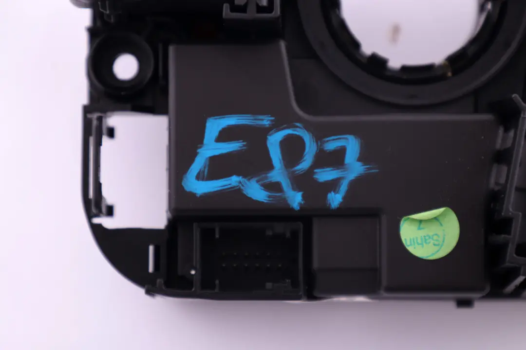 Interruptor Cluster Indicador Limpiaparabrisas Stalk Unidad para BMW E87 E91 con número de pieza 6989586 BMW E87 E91 Interruptor Cluster Indicador Limpiaparabrisas Stalk Unidad - SKU 6989586 - Número de pieza 6989586