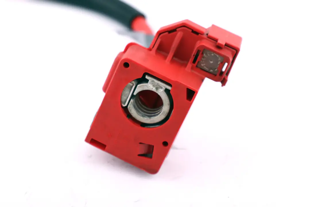 Klema Plusowa Piroteczniczna do BMW E60 o numerze 6989780 BMW E60 Klema Plusowa Piroteczniczna - SKU 6989780 - Numer Części 6989780