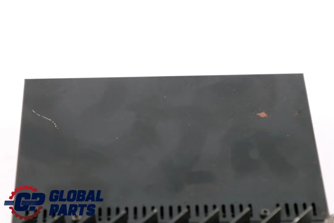 Wzmacniacz Audio HiFi do BMW X3 E83 o numerze 6990098 BMW X3 E83 Wzmacniacz Audio HiFi - SKU 6990098 - Numer Części 6990098