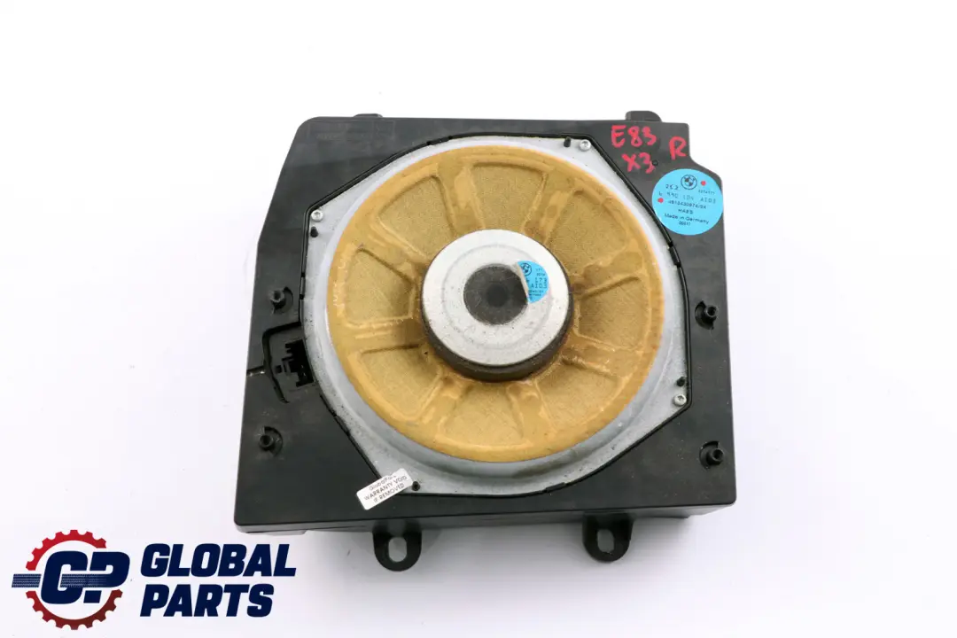 Basso Centrale Destra Impianto 6513 per BMW X3 E83 con numero di parte 6990104 BMW X3 E83 Basso Centrale Destra Impianto 6513 - SKU 6990104 - Numero di parte 6990104