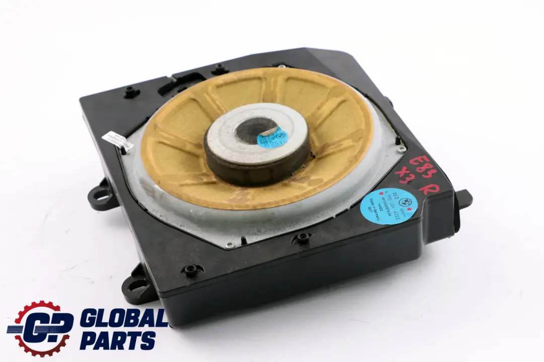 Sistema De audio Hi-Fi Altavoz central De graves derecho para BMW E83 con número de pieza 6990104 BMW E83 Sistema De audio Hi-Fi Altavoz central De graves derecho - SKU 6990104 - Número de pieza 6990104
