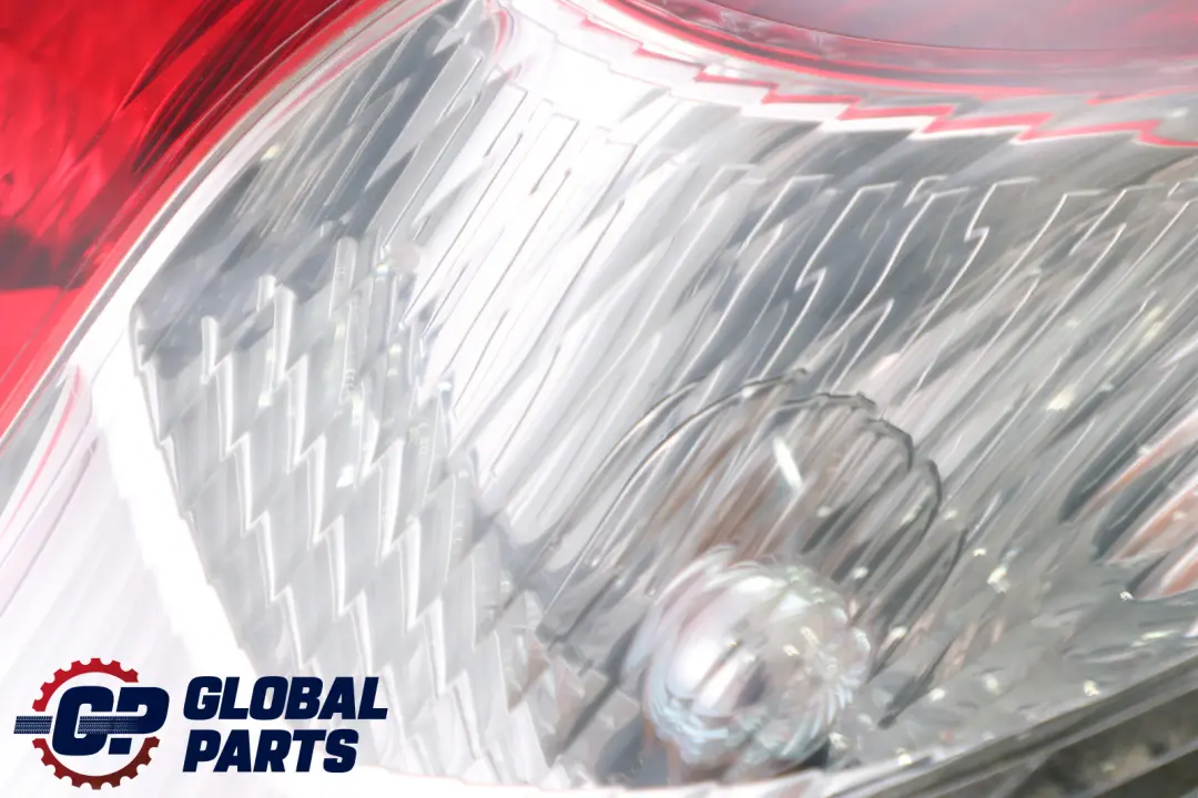 BMW X3 E83 Lampa Prawa Prawy Tył Błotnik - SKU 6990170 - Numer Części 6990170