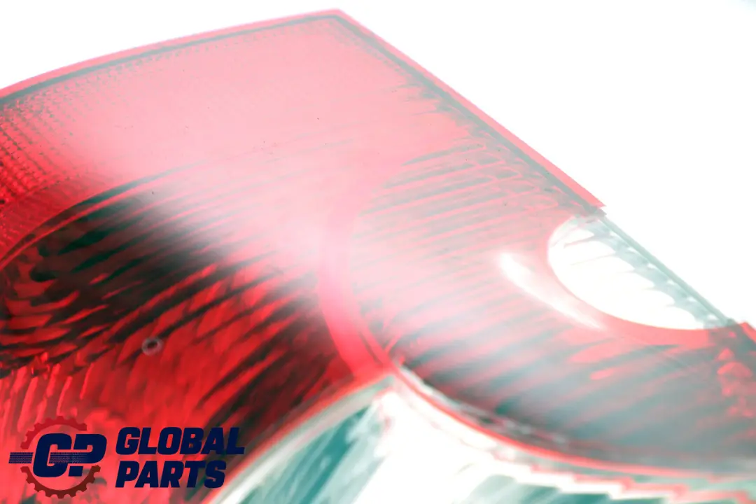 Light In The Side Panel Lamp White Right O/S to BMW X3 E83 Rear with Part number 6990170 BMW X3 E83 Rear Light In The Side Panel Lamp White Right O/S - SKU 6990170 - Part number 6990170