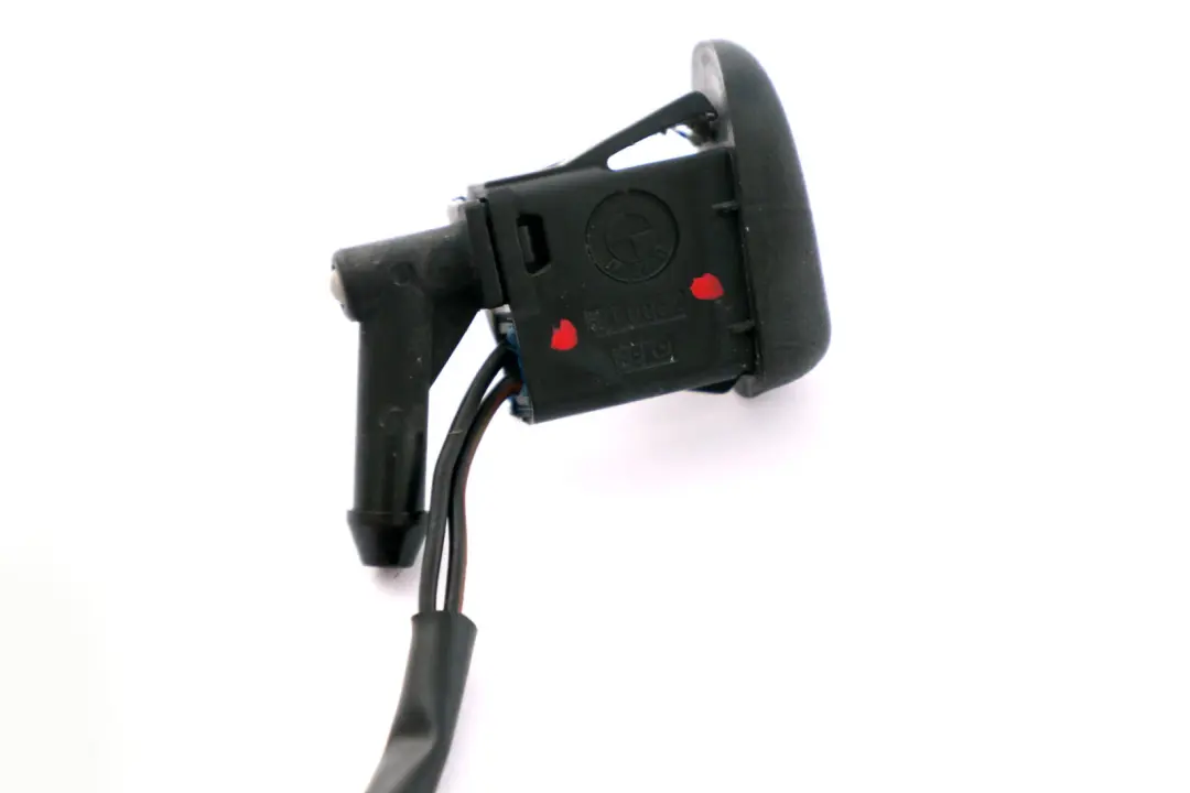 Windschutzscheibe Reinigung Spritzdüse heizbar 6166700011 für BMW X5 er E53 mit Teilenummer 61667000119 BMW X5 er E53 Windschutzscheibe Reinigung Spritzdüse heizbar 6166700011 - SKU 7000119 - Teilenummer 61667000119