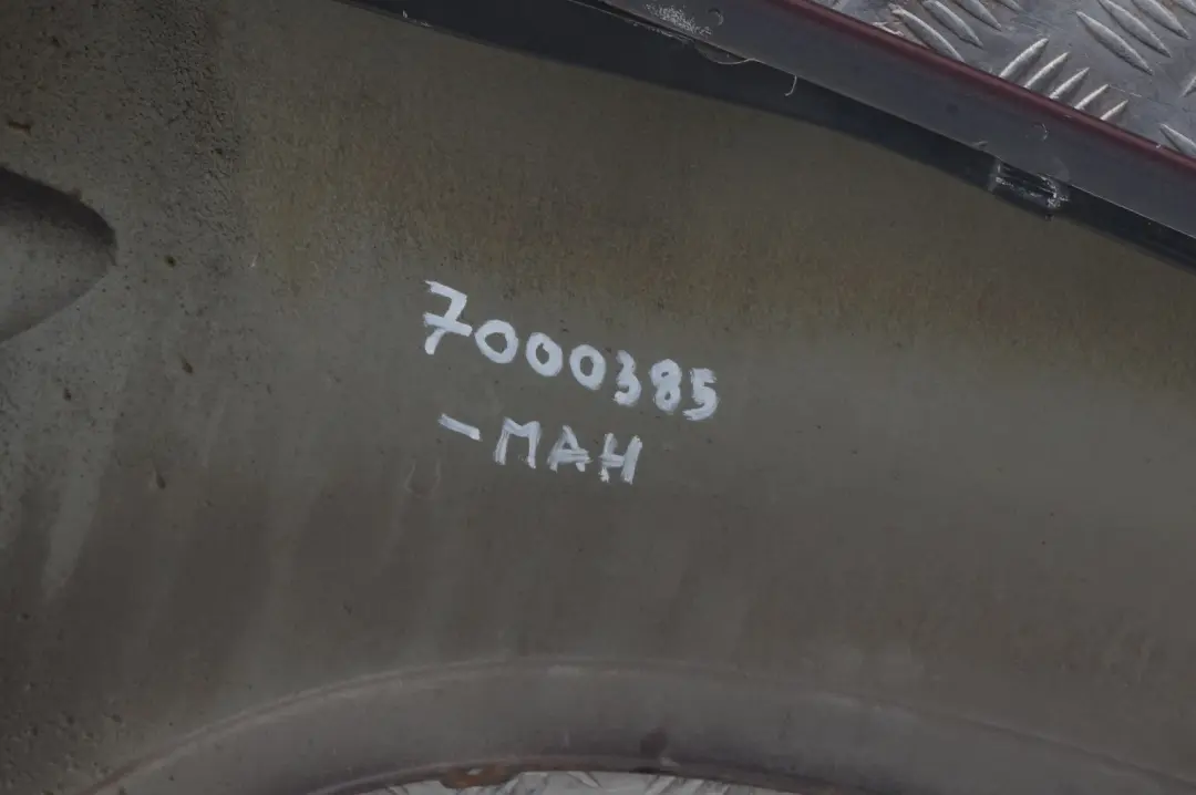 Panel Ala Defensa Delantera Izquierda Caoba Metálico - 436 para BMW X5 E53 con número de pieza 7000385 BMW X5 E53 Panel Ala Defensa Delantera Izquierda Caoba Metálico - 436 - SKU 7000385-MAH - Número de pieza 7000385