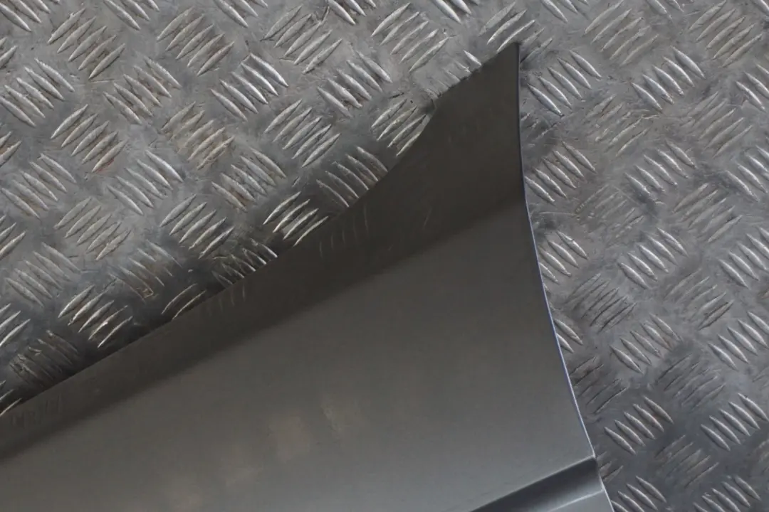 Fahrerseite Seitenwand Vorne Links Kotflügel Sterlinggrau Grau 472 für BMW X5 E53 mit Teilenummer 7000385 BMW X5 E53 Fahrerseite Seitenwand Vorne Links Kotflügel Sterlinggrau Grau 472 - SKU 7000385-STG - Teilenummer 7000385