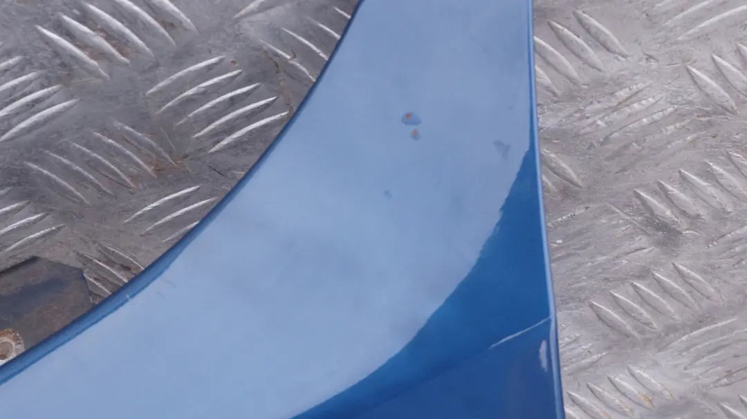 Lato Conducente Pannello Laterale Frontale SX Parafango Blu Topazio per BMW X5 E53 con numero di parte 7000385 BMW X5 E53 Lato Conducente Pannello Laterale Frontale SX Parafango Blu Topazio - SKU 7000385-TPB2 - Numero di parte 7000385