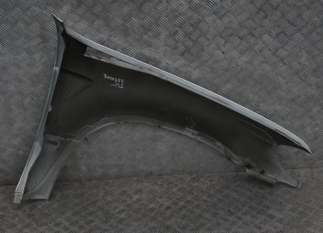 Fahrerseite Seitenwand vorne links Kotflügel Titansilber Silber für BMW X5 E53 mit Teilenummer 7000385 BMW X5 E53 Fahrerseite Seitenwand vorne links Kotflügel Titansilber Silber - SKU 7000385-TS2 - Teilenummer 7000385