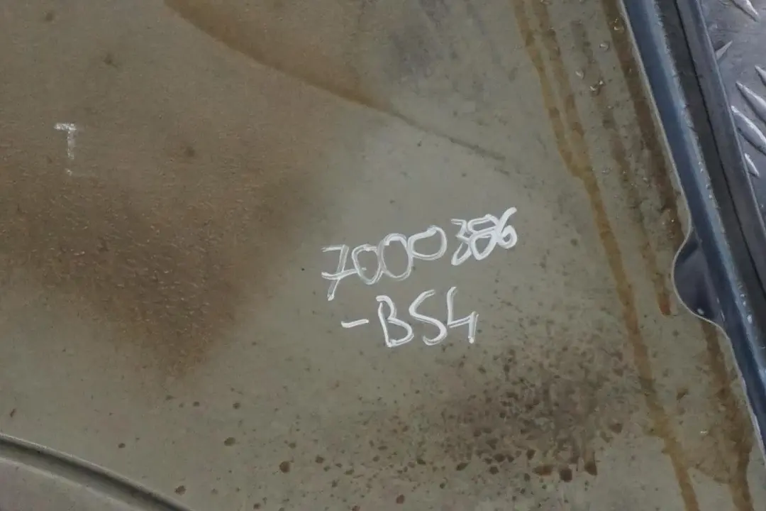 Fahrerseite Seitenwand Vorne Rechts Kotflügel Black Schwarz Sapphire für BMW X5 E53 mit Teilenummer 7000386 BMW X5 E53 Fahrerseite Seitenwand Vorne Rechts Kotflügel Black Schwarz Sapphire - SKU 7000386-BS4 - Teilenummer 7000386