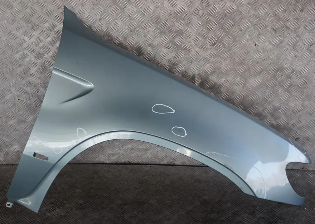 Cote Conducteur Panneau Laterale avant Droit Fender Bleu Topaze pour BMW X5 E53 à propos du numéro de pièce 7000386 BMW X5 E53 Cote Conducteur Panneau Laterale avant Droit Fender Bleu Topaze - SKU 7000386-GG - Numéro de pièce 7000386