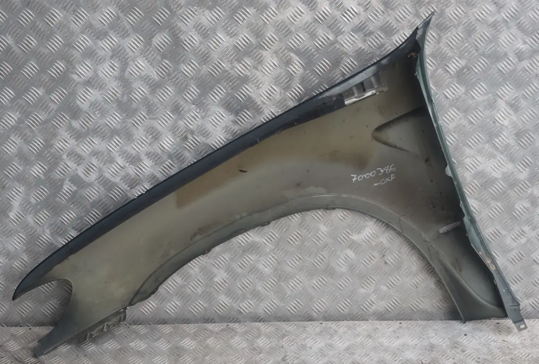 Side Panel Wing Fender Front Right O/S Oxford Green Metallic to BMW X5 Series E53 1 with Part number 7000386 BMW X5 Series E53 1 Side Panel Wing Fender Front Right O/S Oxford Green Metallic - SKU 7000386-OXF1 - Part number 7000386