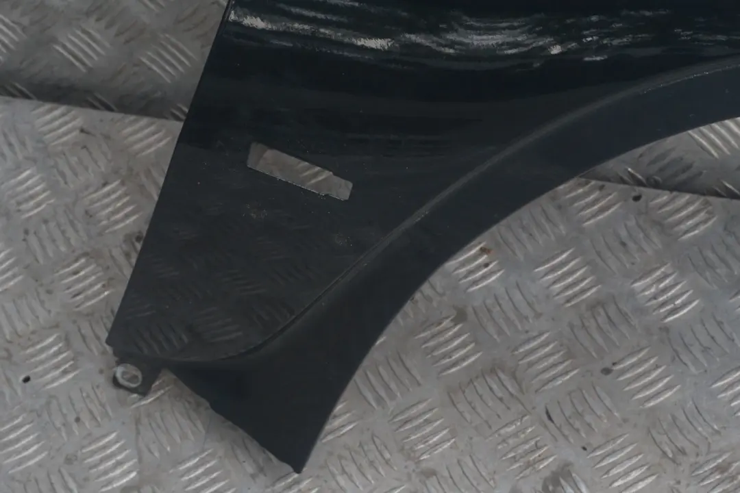 Fahrerseite Seitenwand vorne rechts Kotflügel Oxford Gruen Metallic für BMW X5 E53 mit Teilenummer 7000386 BMW X5 E53 Fahrerseite Seitenwand vorne rechts Kotflügel Oxford Gruen Metallic - SKU 7000386-OXF1 - Teilenummer 7000386