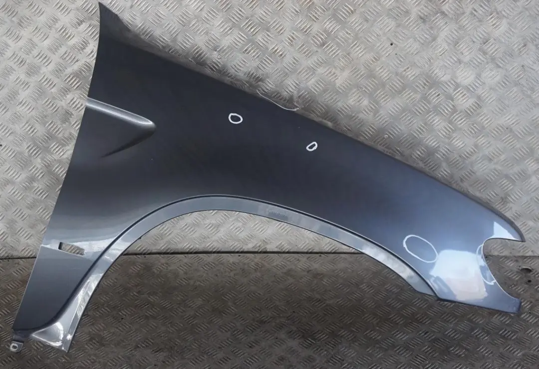 BMW Panel lateral Ala Guardabarros Delantero Derecho Stahlgrau Gris Acero - 400 - SKU 7000386-STH - Número de pieza 7000386