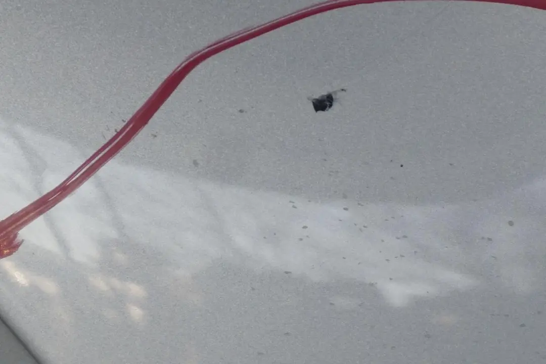 Reihe E53 Seitenwand Vorne Rechts Kotflügel Titansilber Silber - 354 für BMW X5 mit Teilenummer 7000386 BMW X5 Reihe E53 Seitenwand Vorne Rechts Kotflügel Titansilber Silber - 354 - SKU 7000386-TS - Teilenummer 7000386
