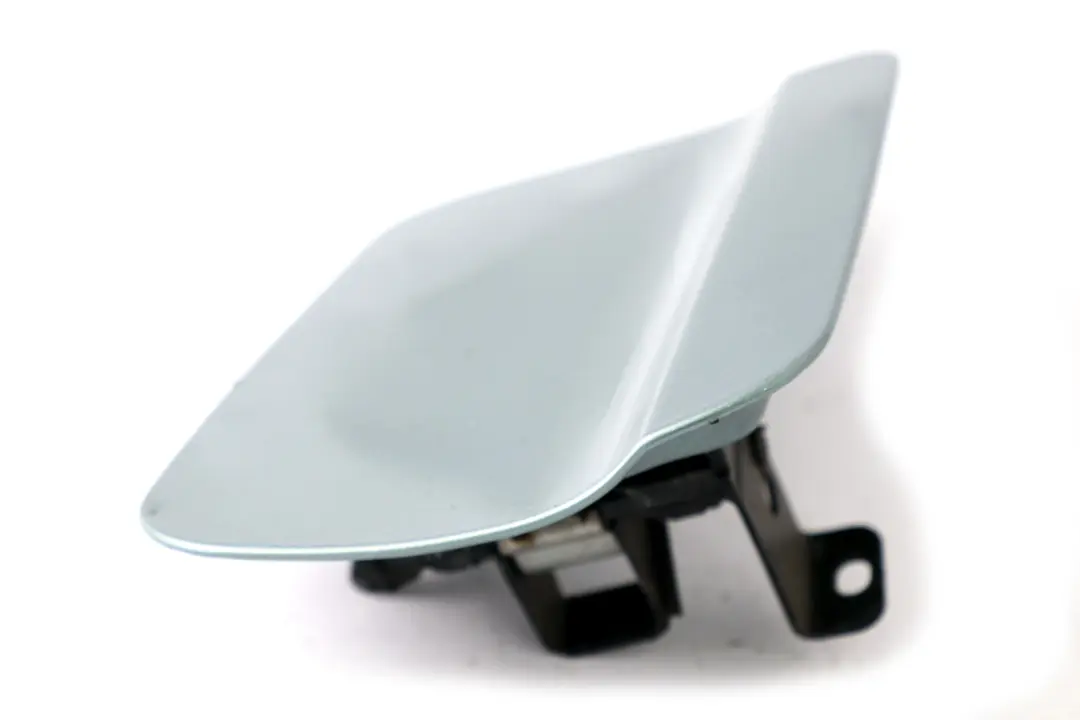 Fill In Flap Fuel Cover Graugruen Metallic para BMW E53 con número de pieza 7001027 BMW E53 Fill In Flap Fuel Cover Graugruen Metallic - SKU 7001027-GG - Número de pieza 7001027