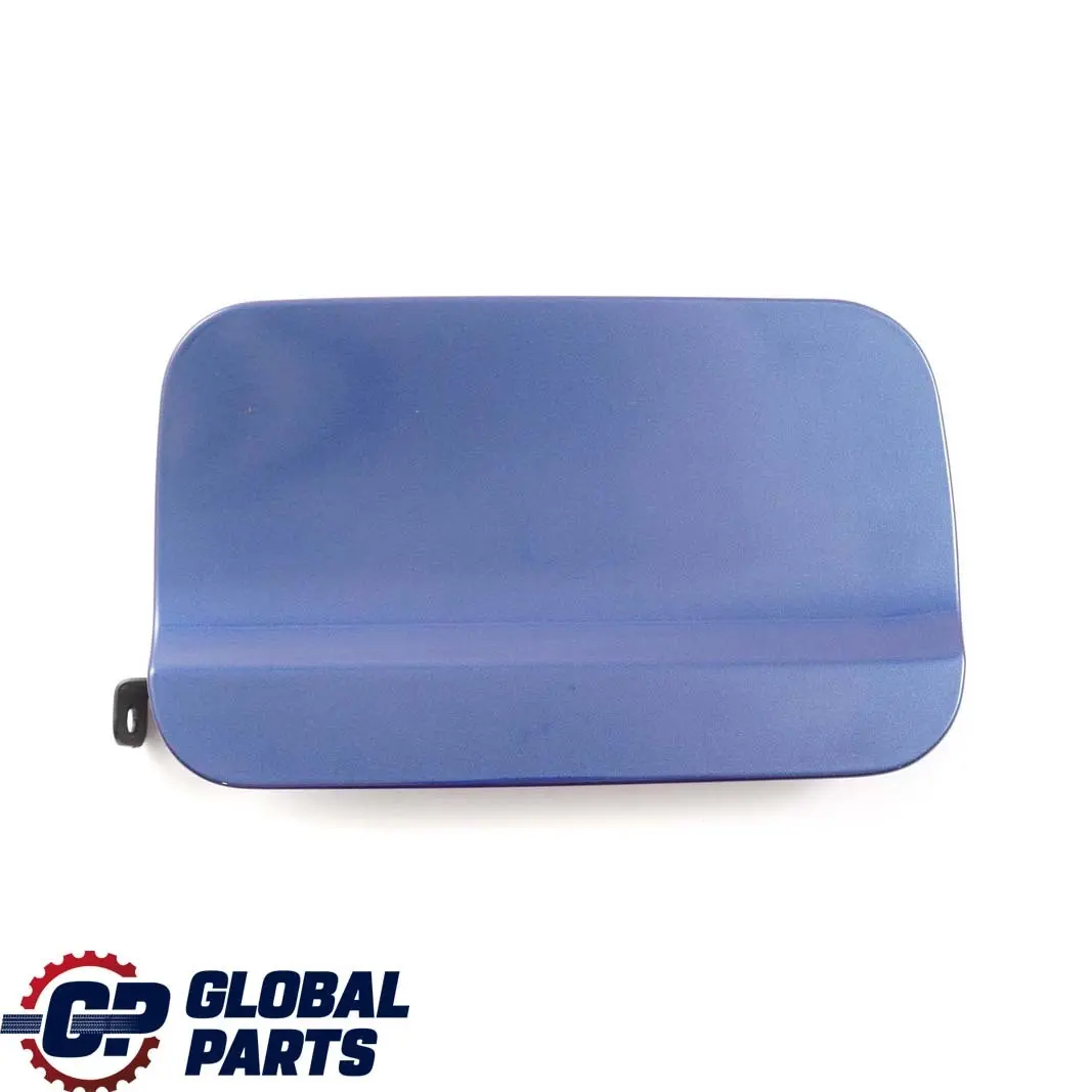 Fill In Flap Fuel Cover Le Mans Blau Blue Metallic 381 para BMW E53 con número de pieza 7001027 BMW E53 Fill In Flap Fuel Cover Le Mans Blau Blue Metallic 381 - SKU 7001027-LMB - Número de pieza 7001027