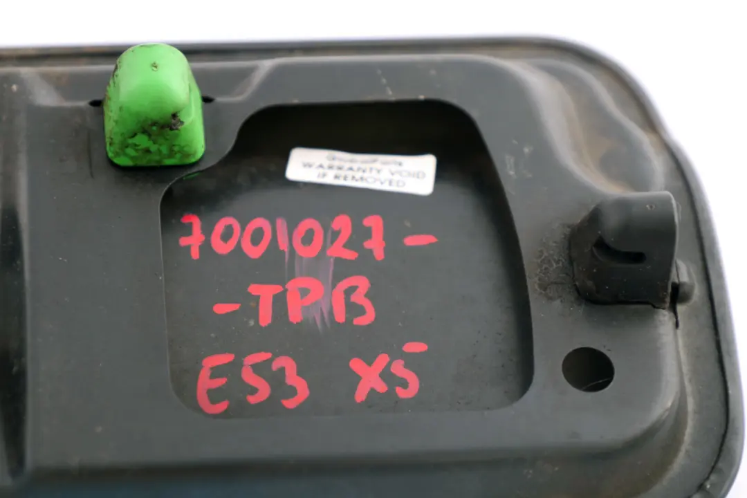 Fill In Flap Fuel Cover Topasblau Metallic Blue to BMW X5 Series E53 with Part number 7001027 BMW X5 Series E53 Fill In Flap Fuel Cover Topasblau Metallic Blue - SKU 7001027-TPB - Part number 7001027