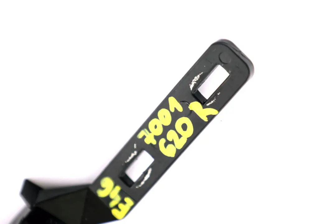 Vent Window Mechanism Right O/S Door Black to BMW 3 Series E46 Compact with Part number 7001620 BMW 3 Series E46 Compact Vent Window Mechanism Right O/S Door Black - SKU 7001620 - Part number 7001620