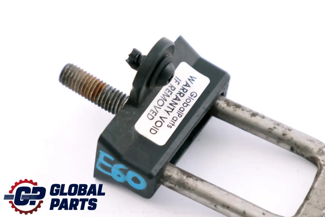 Verdreh Sicherung Halterung Motor Haube für BMW E60 E61 E65 E87 E90 mit Teilenummer 7002012 BMW E60 E61 E65 E87 E90 Verdreh Sicherung Halterung Motor Haube - SKU 7002012-1 - Teilenummer 7002012