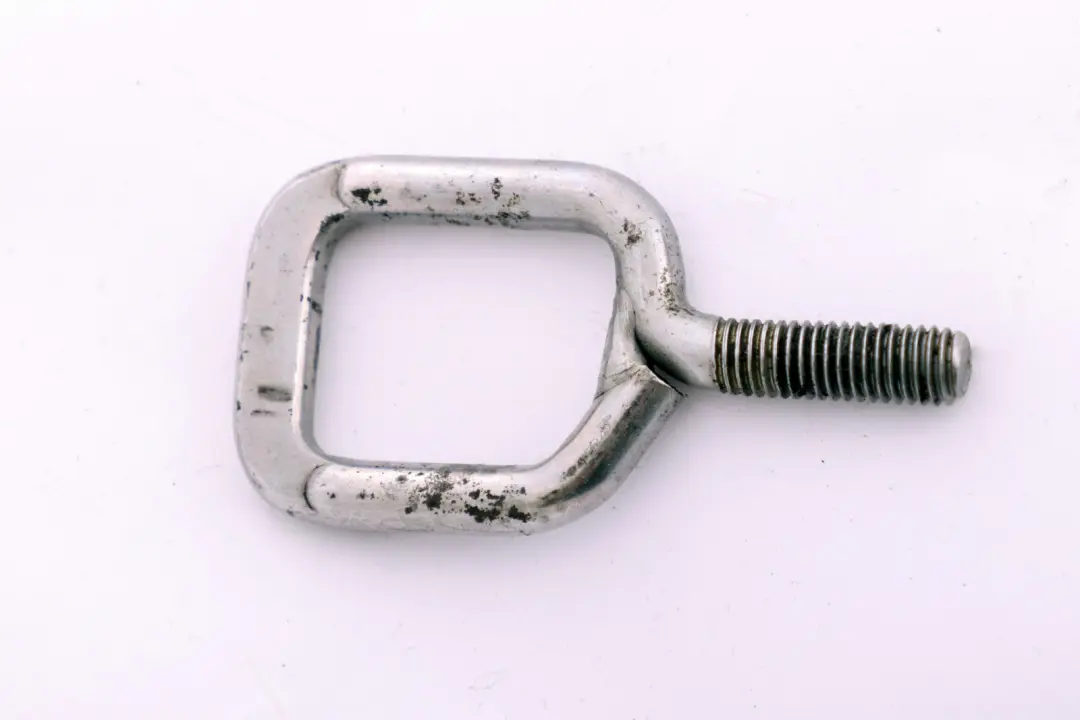 Verdreh Sicherung Halterung Motor Haube für BMW E60 E61 E65 E87 E90 mit Teilenummer 7002012 BMW E60 E61 E65 E87 E90 Verdreh Sicherung Halterung Motor Haube - SKU 7002012-1 - Teilenummer 7002012