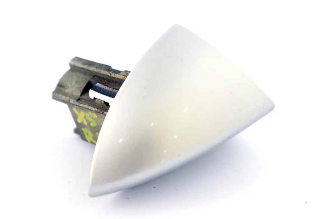 Trasero Mango Derecho Agarre Cubierta Soporte Titansilber Plata para BMW X5 E53 con número de pieza 7002316 BMW X5 E53 Trasero Mango Derecho Agarre Cubierta Soporte Titansilber Plata - SKU 7002316 - Número de pieza 7002316