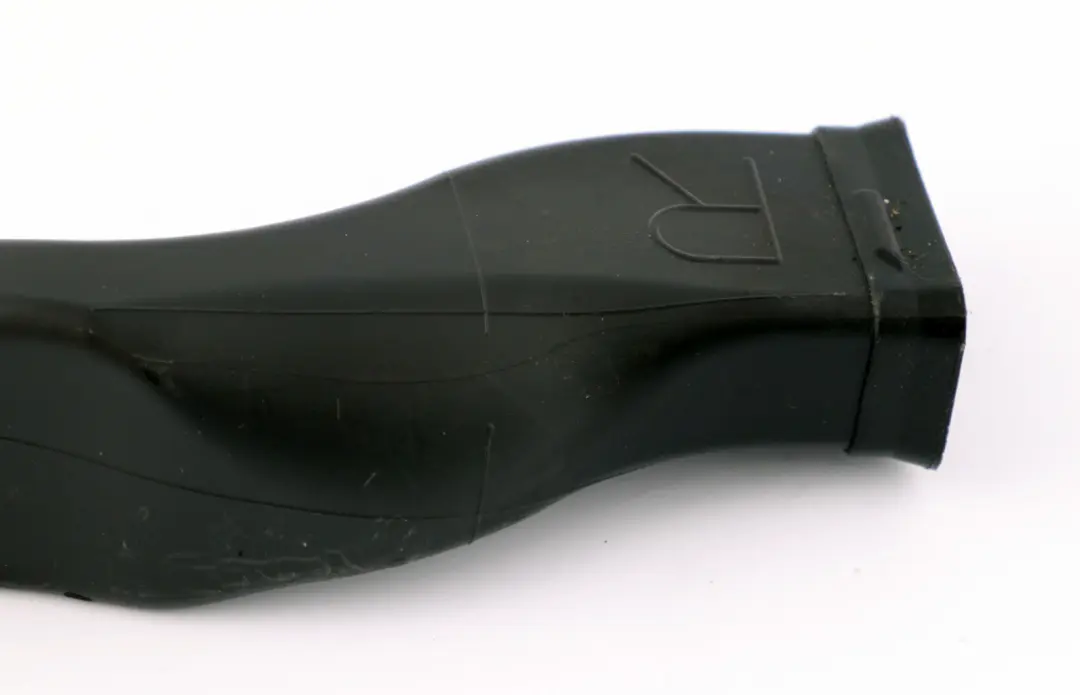 Conducto Aire Calentador Derecho Canal de Aire Trasero para BMW E65 E66 E67 con número de pieza 7002394 BMW E65 E66 E67 Conducto Aire Calentador Derecho Canal de Aire Trasero - SKU 7002394 - Número de pieza 7002394