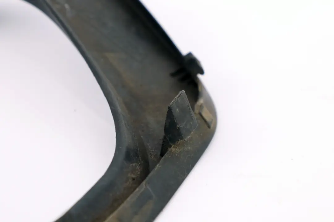 Trasero Derecho O / S Parachoques Cubre Cubierta Trim para BMW X5 E53 con número de pieza 7002956 BMW X5 E53 Trasero Derecho O / S Parachoques Cubre Cubierta Trim - SKU 7002956 - Número de pieza 7002956