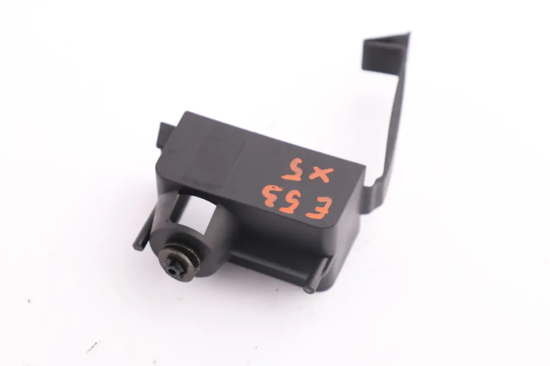 Soporte para triangulo De emergencia 5171 para BMW X5 E53 con número de pieza 51717003697 BMW X5 E53 Soporte para triangulo De emergencia 5171 - SKU 7003697 - Número de pieza 51717003697