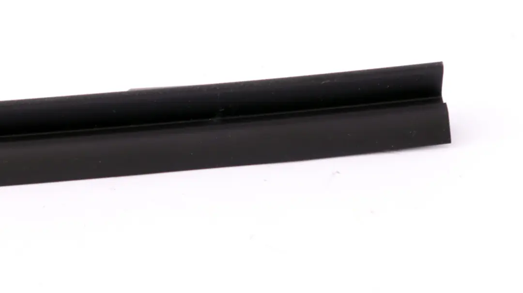 BMW E65 E66 Delantero Izquierdo Puerta Interior Ventana Canal Cubierta Trim - SKU 7004533 - Número de pieza 7004533