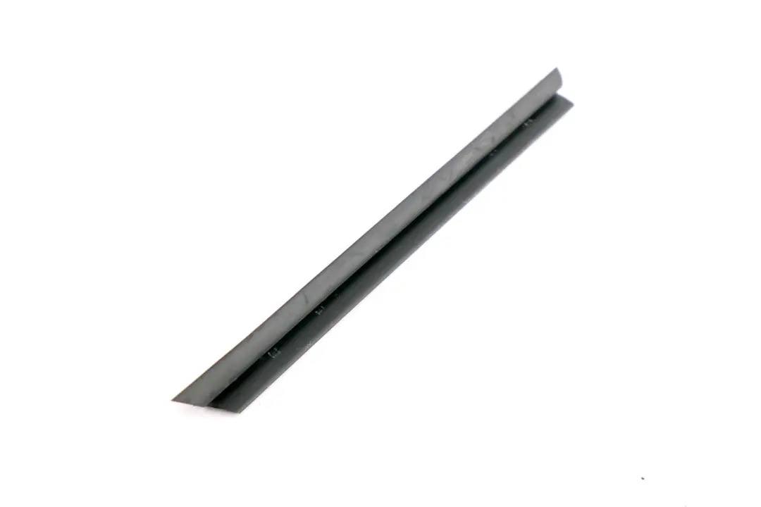 BMW E65 E66 E67 Plaque D'egout Interieur Droite 5135 - SKU 7004534 - Numéro de pièce 7004534