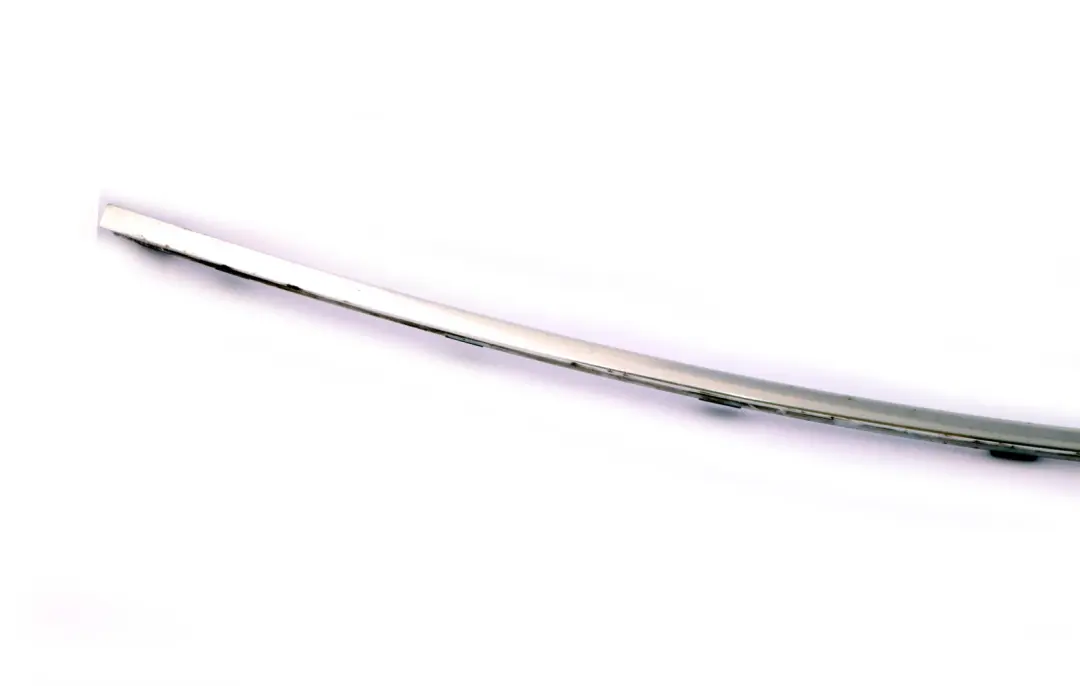 Apertura Cornice Finestrino Superiore Porta Destra Cromo per BMW E65 con numero di parte 7005044 BMW E65 Apertura Cornice Finestrino Superiore Porta Destra Cromo - SKU 7005044 - Numero di parte 7005044