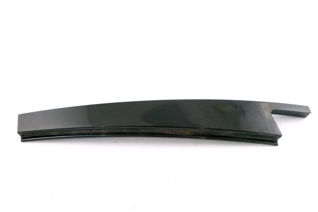 Acabado Marco Ventana Pilar B Puerta Trasera Izquierda Alto Brillo para BMW E65 E66 con número de pieza 7005049 BMW E65 E66 Acabado Marco Ventana Pilar B Puerta Trasera Izquierda Alto Brillo - SKU 7005049 - Número de pieza 7005049