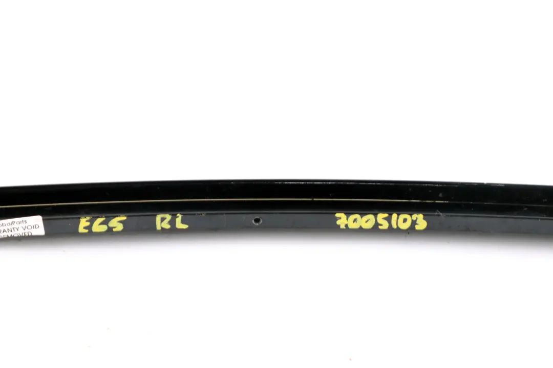 Apertura Fensterf?hrungssteg SX Nero Lucido per BMW E65 E66 con numero di parte 7005103 BMW E65 E66 Apertura Fensterf?hrungssteg SX Nero Lucido - SKU 7005103 - Numero di parte 7005103
