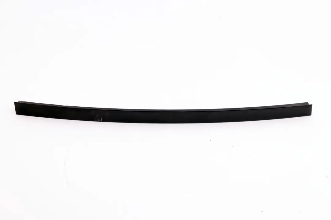 Trasera Derecha O / S Ventana Guia Web Cubierta Glanzschwarz para BMW E65 E66 con número de pieza 7005104 BMW E65 E66 Trasera Derecha O / S Ventana Guia Web Cubierta Glanzschwarz - SKU 7005104 - Número de pieza 7005104